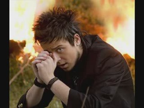 ToLga Tabu & Tuna Tabu Sana Değmezmiş