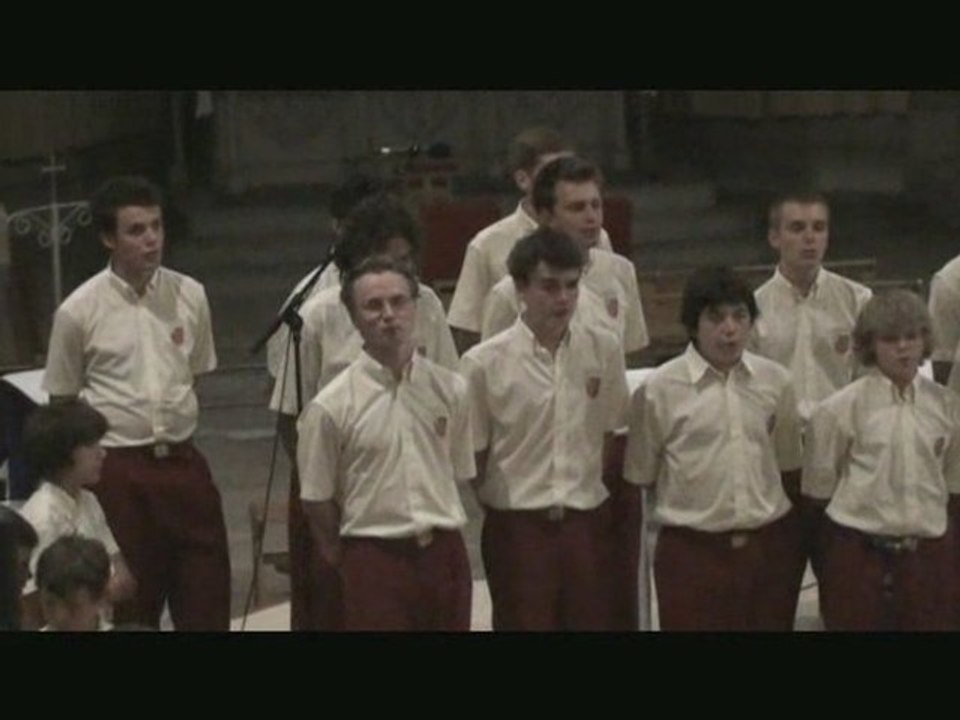 Petits Chanteurs d'Aix - Quand on a que l'amour.