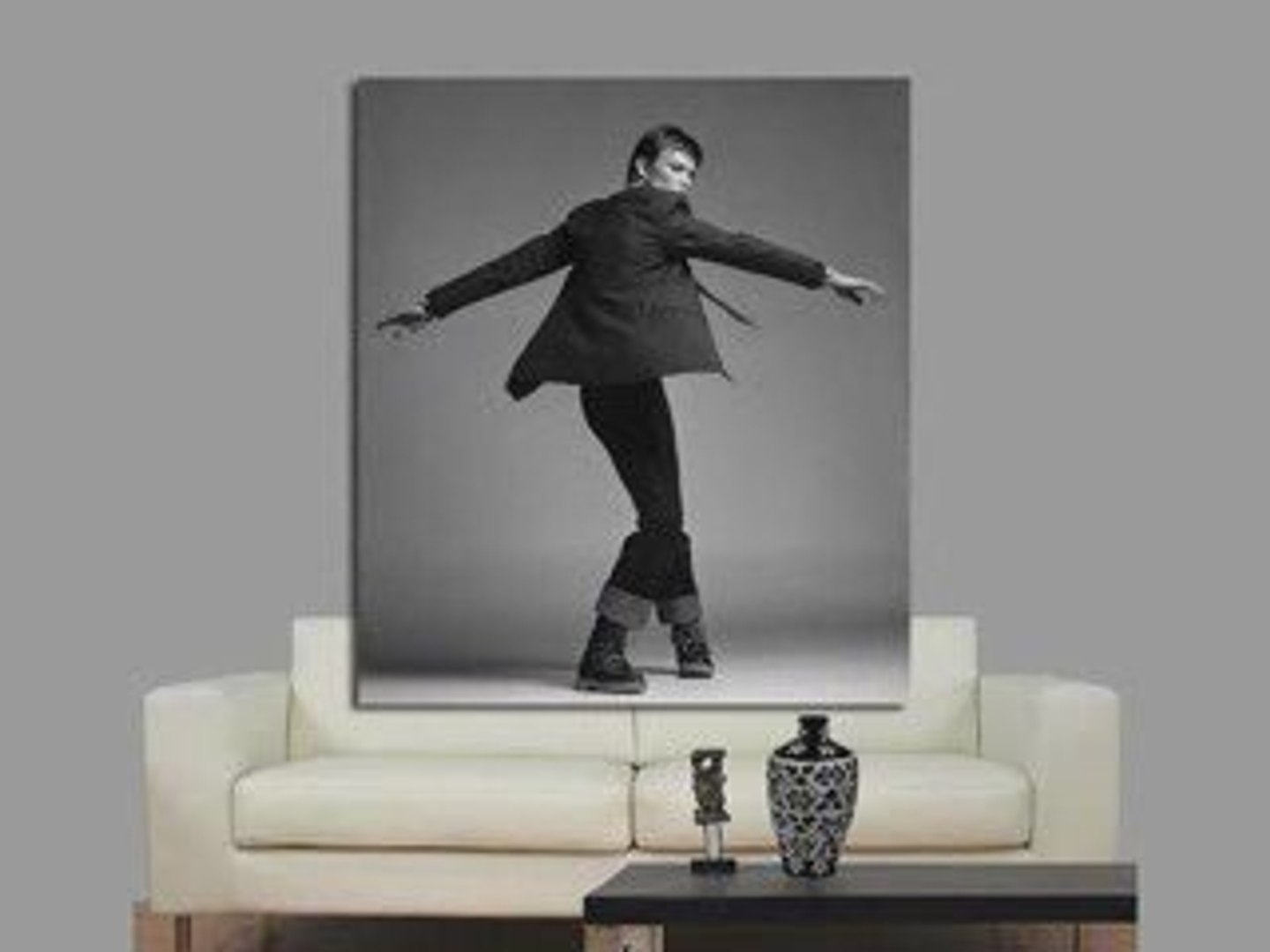 ⁣Fashion & Celebrity Photographer Clive Arrowsmith