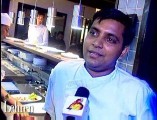 Kunika, Ravi Kissen in white Restaurant