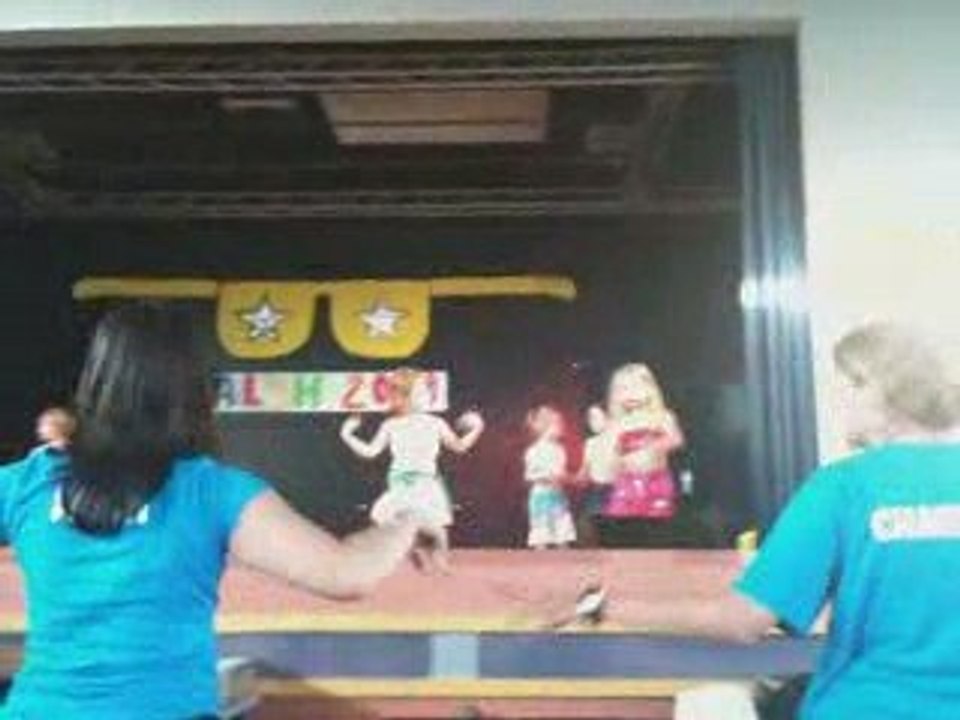 Mélyne a sa danse ^^