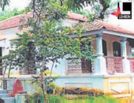 Celina Jaitley robbed off!!!