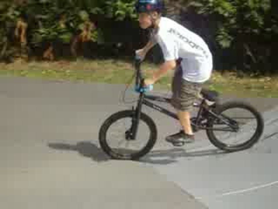 tom au skate parc de plescop