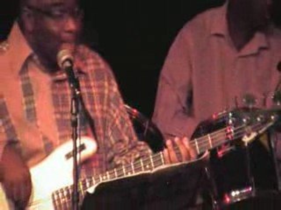 Catastrophe Nationale (2) par ESSIMO! @ BREMEN-GERMANY