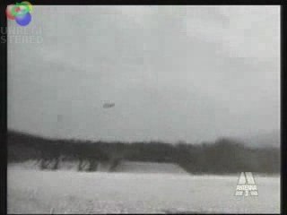 UFO vitesse estimée 20.000 Km. heure Pordenone-Italia al TG