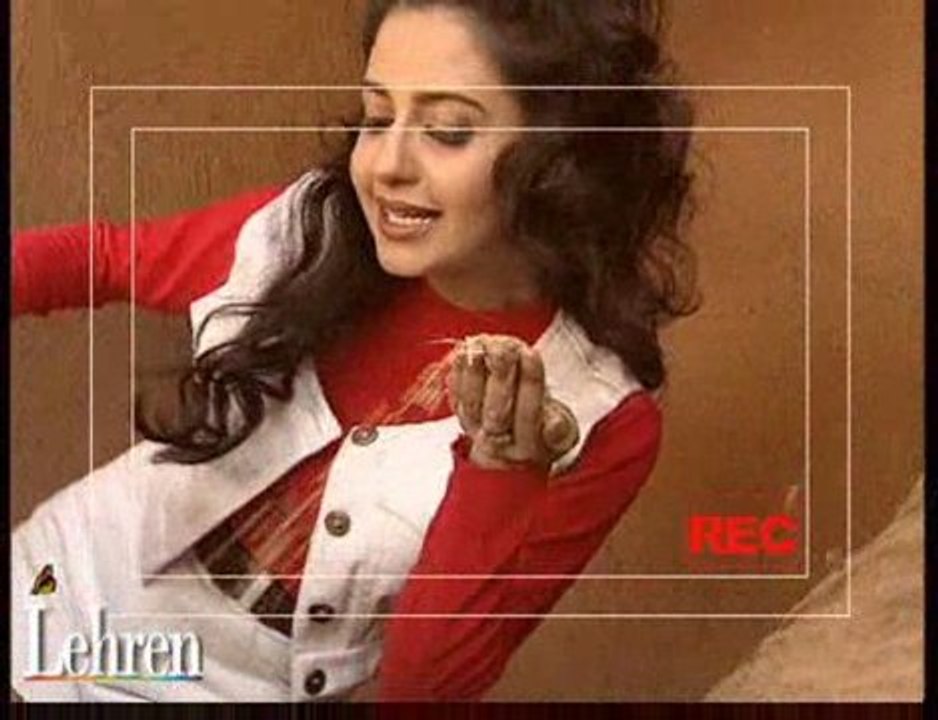 Actress Priya Gill is looking gorgeous