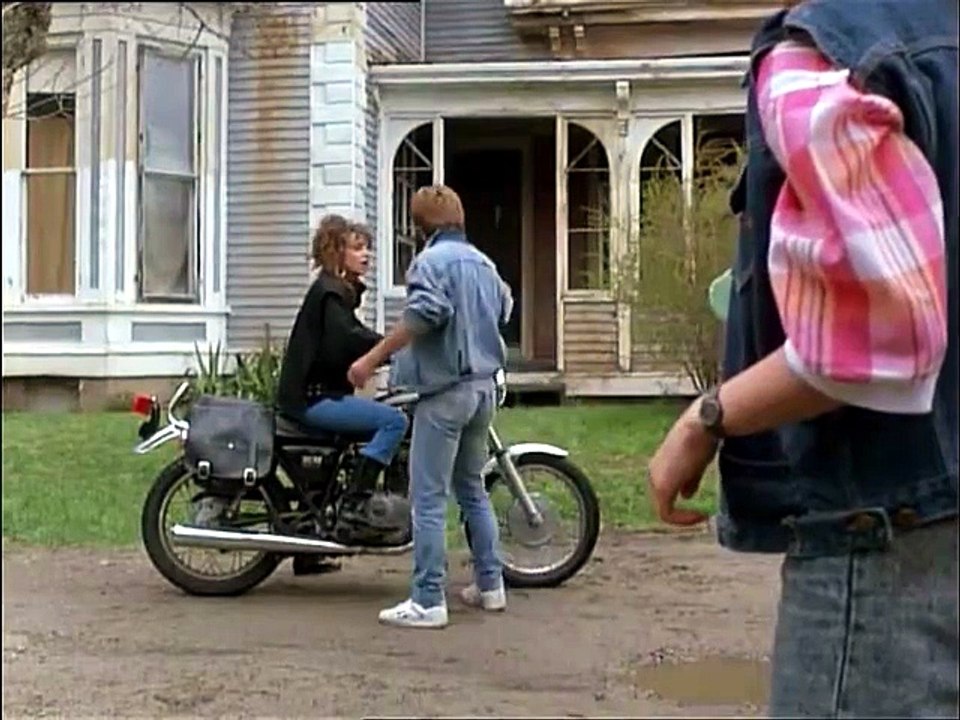 ghosthouse / 1988 movie