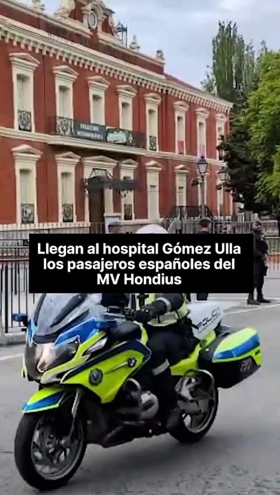 Llegan al hospital Gómez Ulla los 14 pasajeros españoles del crucero MV Hondius.