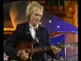 Mark King - Superfast bass solo