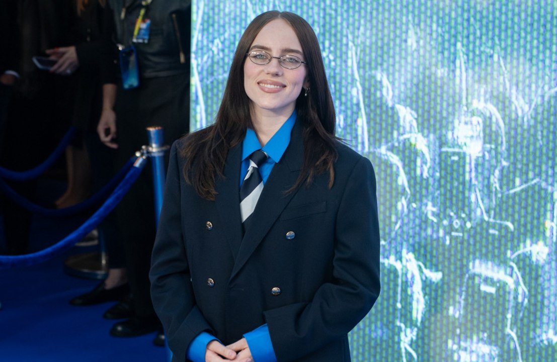 Billie Eilish, et yemenin 'doğası gereği yanlış' olduğunu söylemesinin ardından kendini savundu