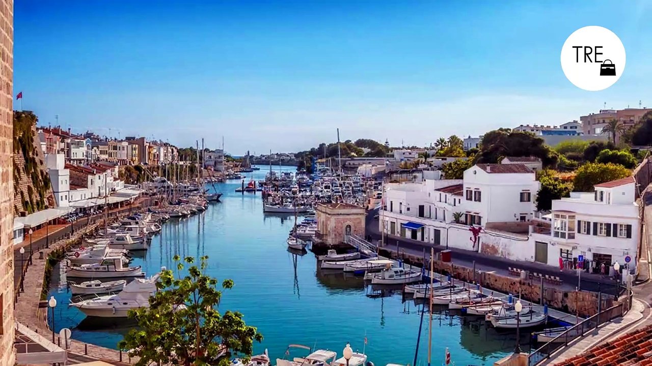El pueblo pesquero idílico del Mediterráneo, con calles medievales y vistas al mar, perfecto para ver el eclipse solar