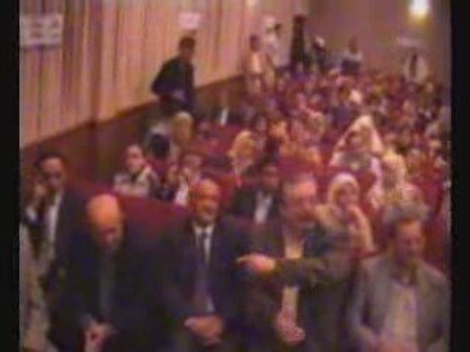 Le professeur HADJ MOHAMED KHAZNADJI avec IBN BADJA