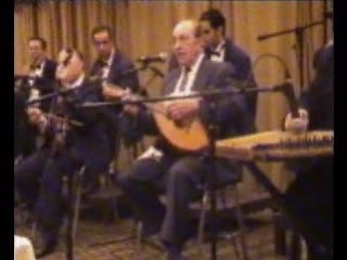 Le professeur HADJ MOHAMED KHAZNADJI avec IBN BADJA
