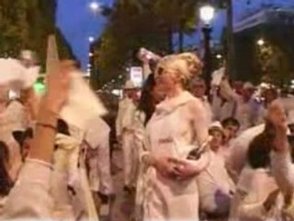 Dîner en blanc "hot" Champs Elysées Paris 2008
