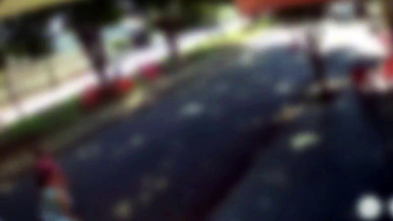 Mulher morre após ser atropelada e arrastada por carro no PR; veja vídeo