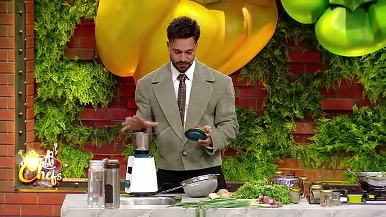 Mixer Grinder vs Laughter Chefs | Laughter Chefs