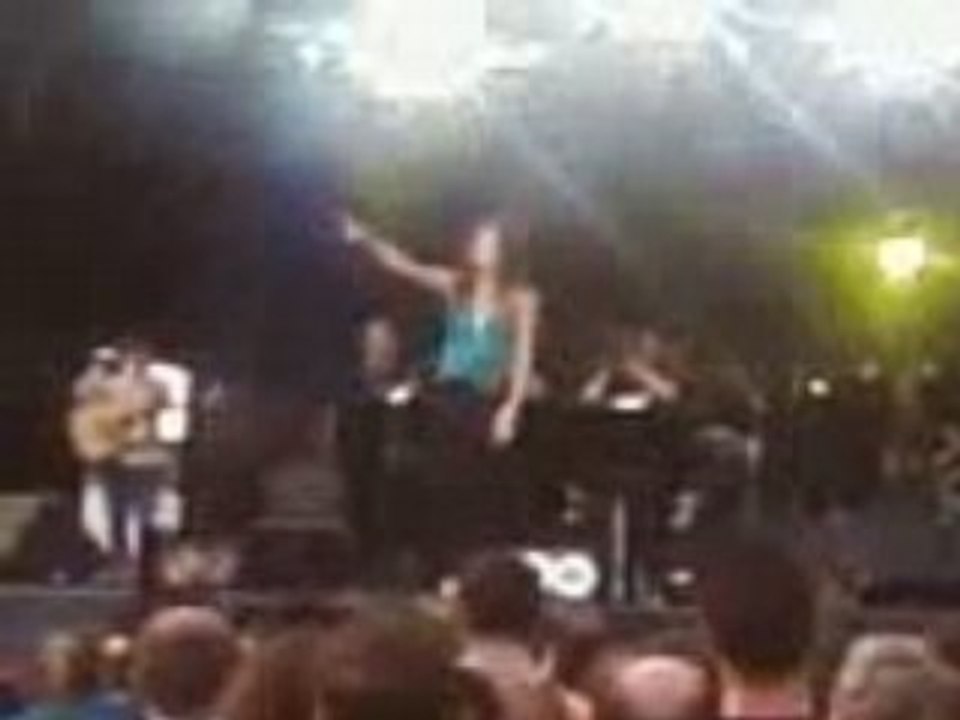 Allo le monde - Pauline