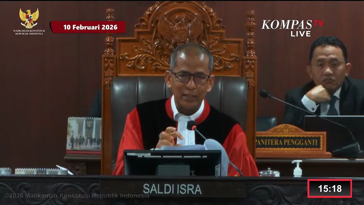Hakim Saldi Isra Sapa Refly Lama Tak Ketemu, di Tengah Nasihat Keras Sidang Uji Materi