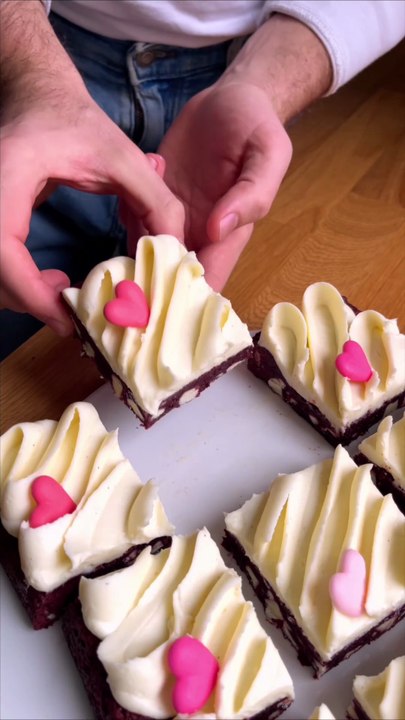 Brownies Red Velvet avec Glaçage façon Cheesecake | Recette Facile Brownies Chewy Saint-Valentin