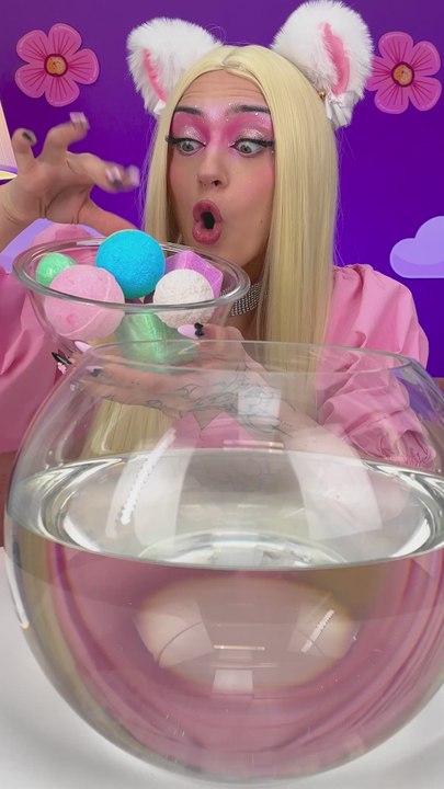 Bath bombs with a sweet surprise inside! 🛀✨🍭 #funny #sweethack