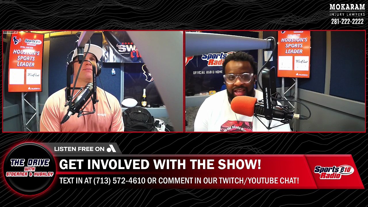 A Former NFL Player Lyin' About his Shower Habits!