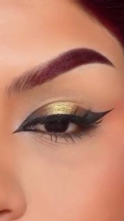 Perfect Eye Makeup Tutorial | Mascara Application for Big & Beautiful Eyes 👁️✨