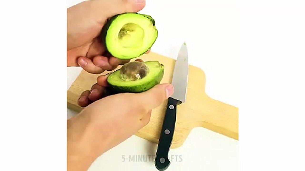 LIFE HACKS THAT WILL MAKE YOUR LIFE SO MUCH EASIER