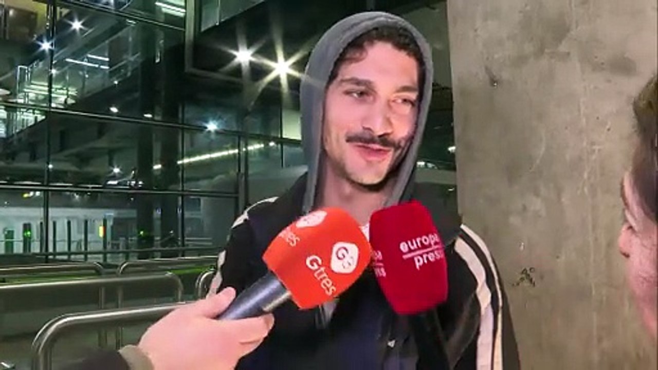 Chino Darín, 'obligado' a separarse de Úrsula Corberó y Dante en sus primeros días como papá