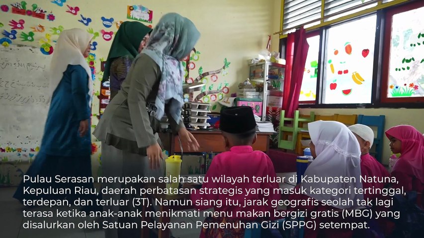 Lahapnya Anak-anak TK di Pulau Terluar Natuna Menyantap MBG Enak Sekali