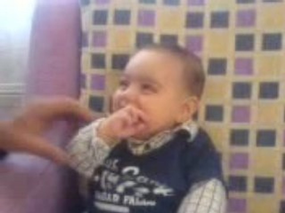 Baby laughing (onuralp)