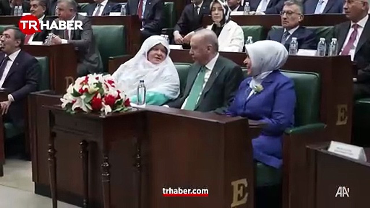 Cumhurbaşkanı Erdoğan’la Zeynep Güneş arasında güldüren diyalog: Ne iki yüz mü 100 dedin ya