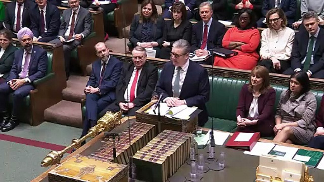 PM tells Badenoch to 'wake up' amid Tory defections
