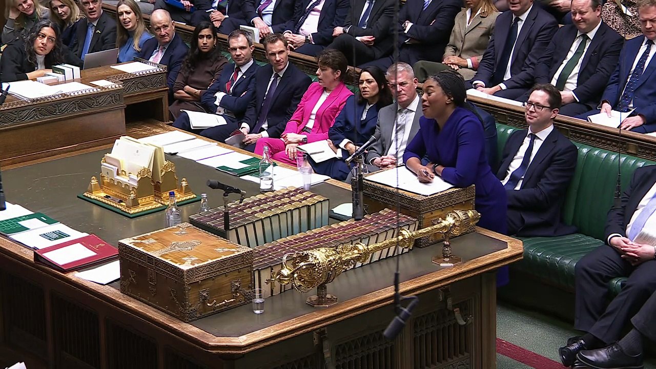 Badenoch: PM can't run his office, let alone the country