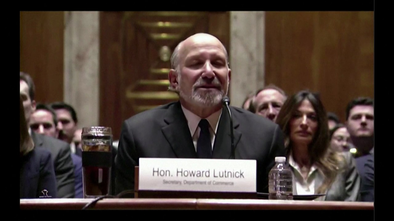 Secretario de Comercio de EEUU reconoce visita a isla de Epstein