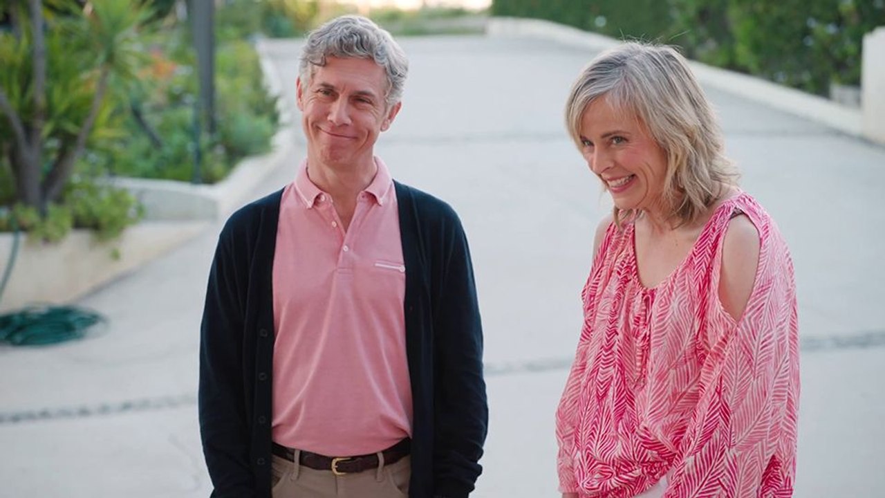 Micro Budget Trailer (2) OV