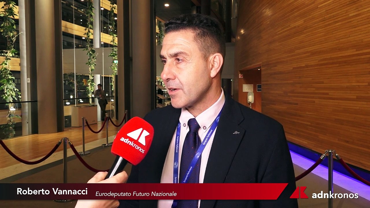 Migranti, Vannacci (Fnv): “In Europa ora la remigrazione è realtà”