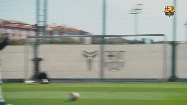Entrenamiento completo del FC Barcelona previo a la semifinal de Copa del Rey vs Atleti