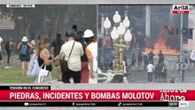 Un grupo de personas ubicadas sobre Plaza Congreso fue reprimida por las fuerzas de seguridad
