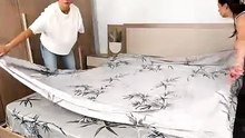 Check out this trick to easily put on the new bed sheets 🛏️😍