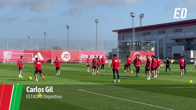 El Sevilla sigue preparando el partido ante el Alavés con cuatro bajas
