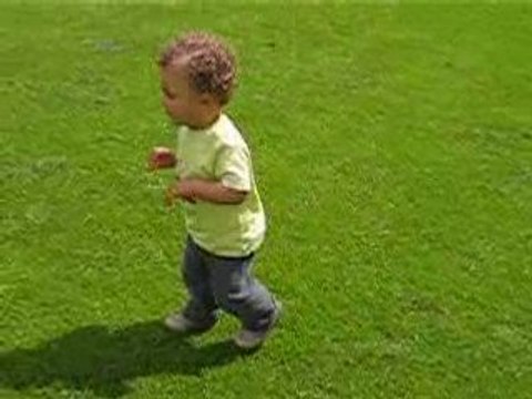 Les premiers pas de Clément