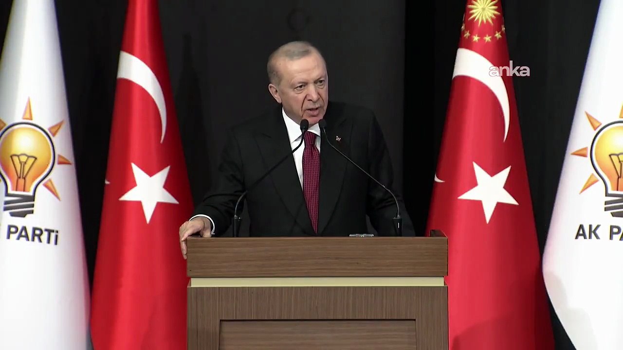 Cumhurbaşkanı Erdoğan: "Türkiye’nin en büyük şansı AK Parti ve Cumhur İttifakı'dır. Tecrübeli, liyakatli, dürüst, çalışkan kadroların iş başında olmasıdır"