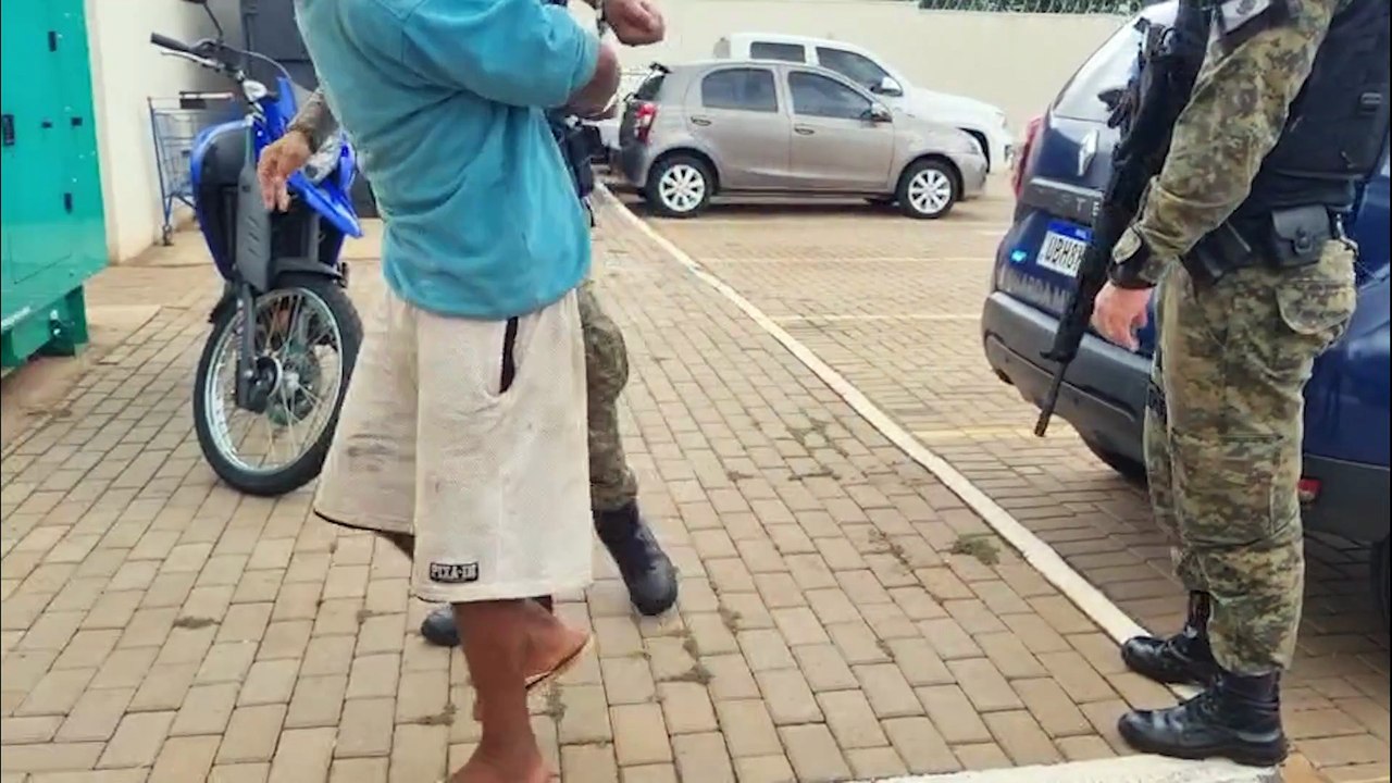 Homem é detido por desacato durante abordagem da Guarda Municipal no Terminal Oeste