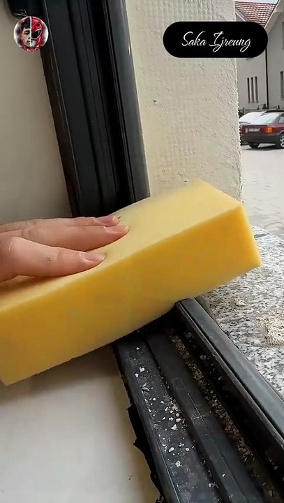 Innovative Cleaning Solutions: Transforming a Standard Sponge into a Precision Tool