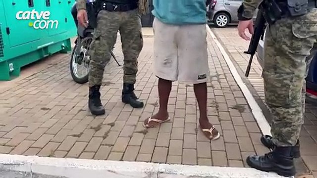 Homem é preso por desacato no Terminal Oeste, em Cascavel