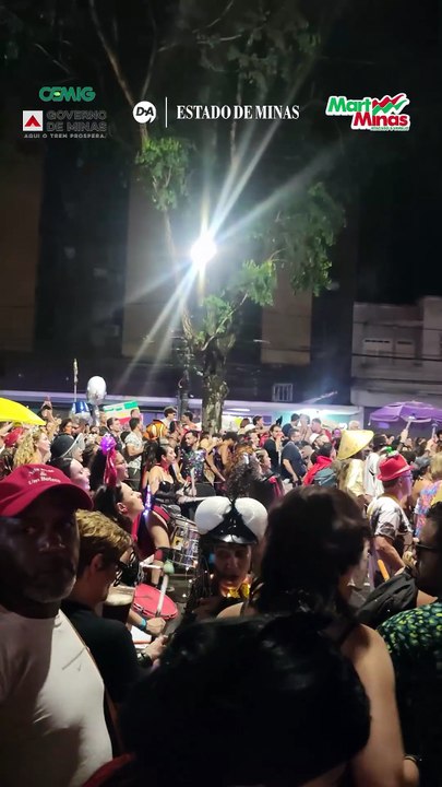 Veja como foi o bloco Abre-te Sésamo em BH