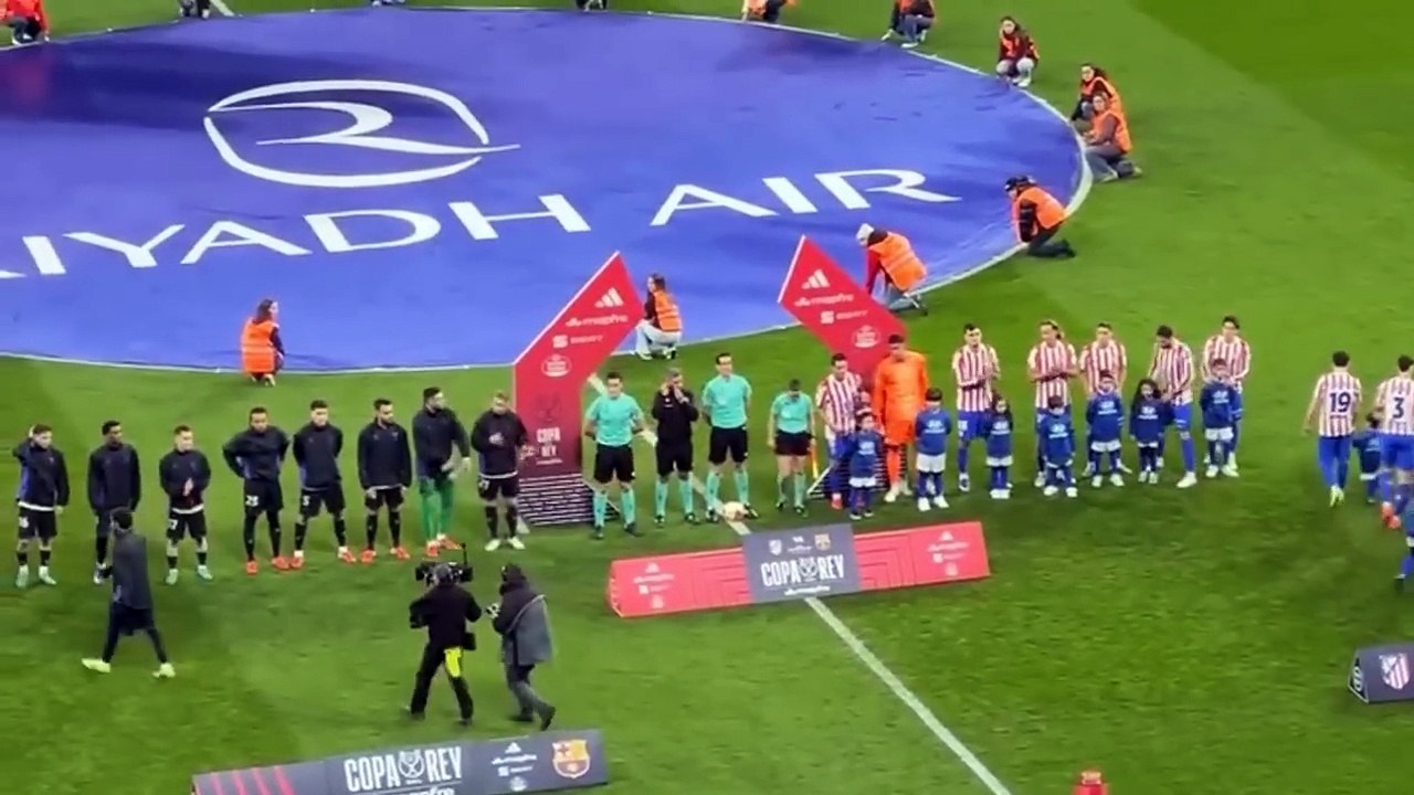 Atletico Madrid vs Barcelona 4-0 - Highlights & Goals - Griezmann & Lookman & Julian Alvarez Goal