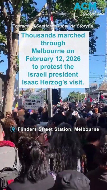 Thousands protest in Melbourne as Israeli President Herzog departs