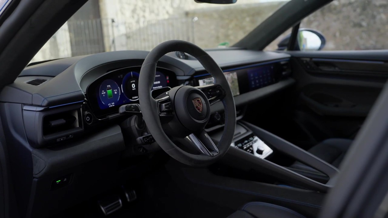 Der neue Porsche Macan GTS - Interieur - auf Wunsch mit farblich passenden Ziernähten