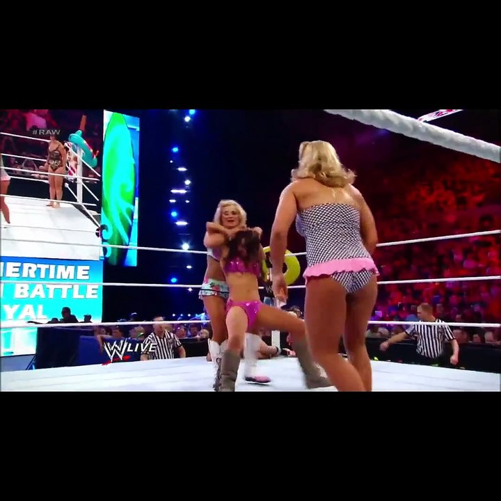 Divas Summertime Beach Battle Royal Raw